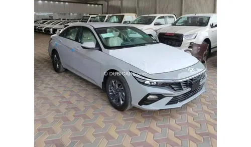 Hyundai Elantra 2024