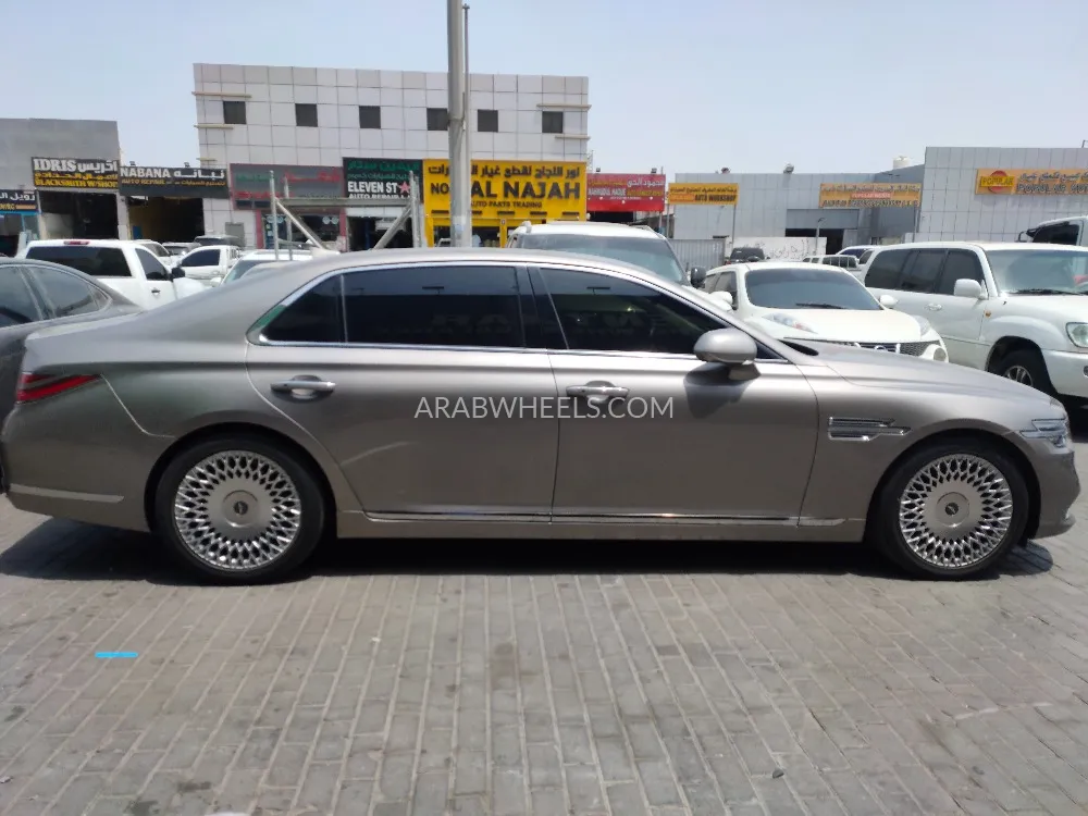 Genesis G90 2019 for Sale in Abu Dhabi Image-2