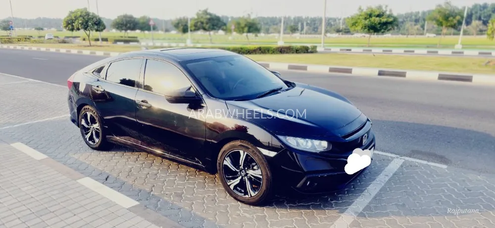 Honda Civic 2018 for Sale in Sharjah Image-6