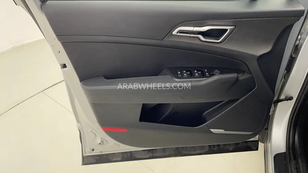 Kia Sportage 2023 for Sale in Dubai Image-19