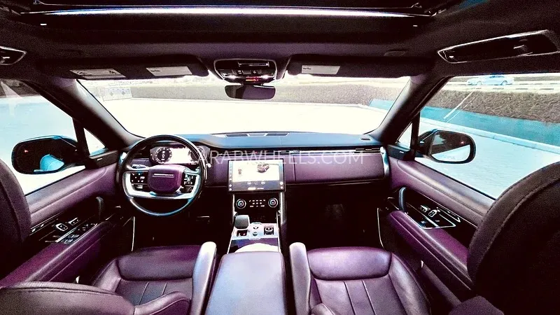 Land Rover Range Rover 2023 for Sale in Fujairah Image-8