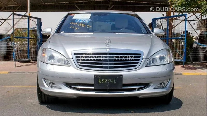 Mercedes Benz CLS Class 2007 for Sale in Dubai Image-2