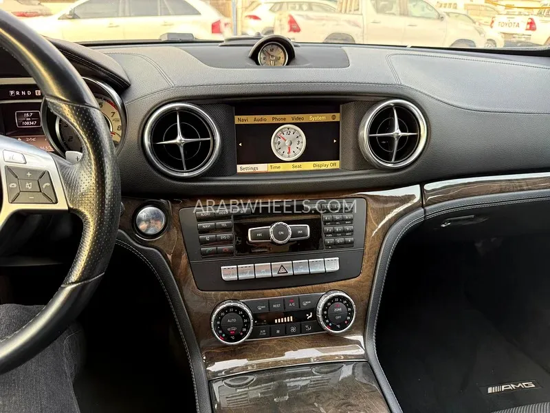 Mercedes Benz SL Class 2012 for Sale in Dubai Image-13