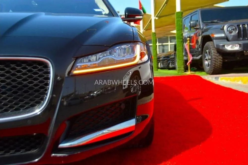 Jaguar XF 2020 for Sale in Sharjah Image-16