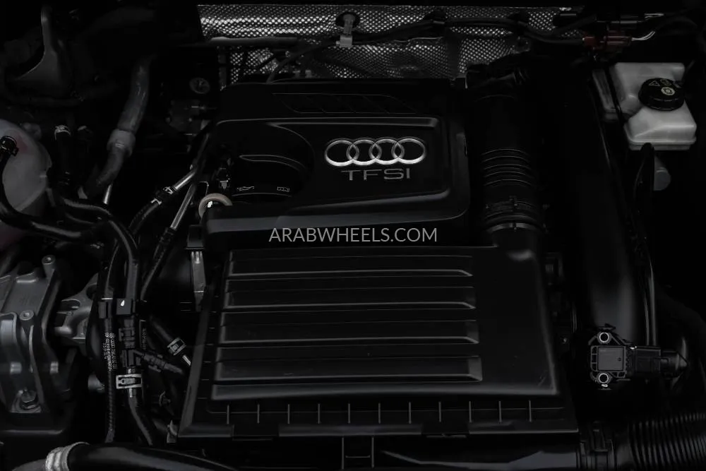 Audi Q3 2020 for Sale in Dubai Image-16