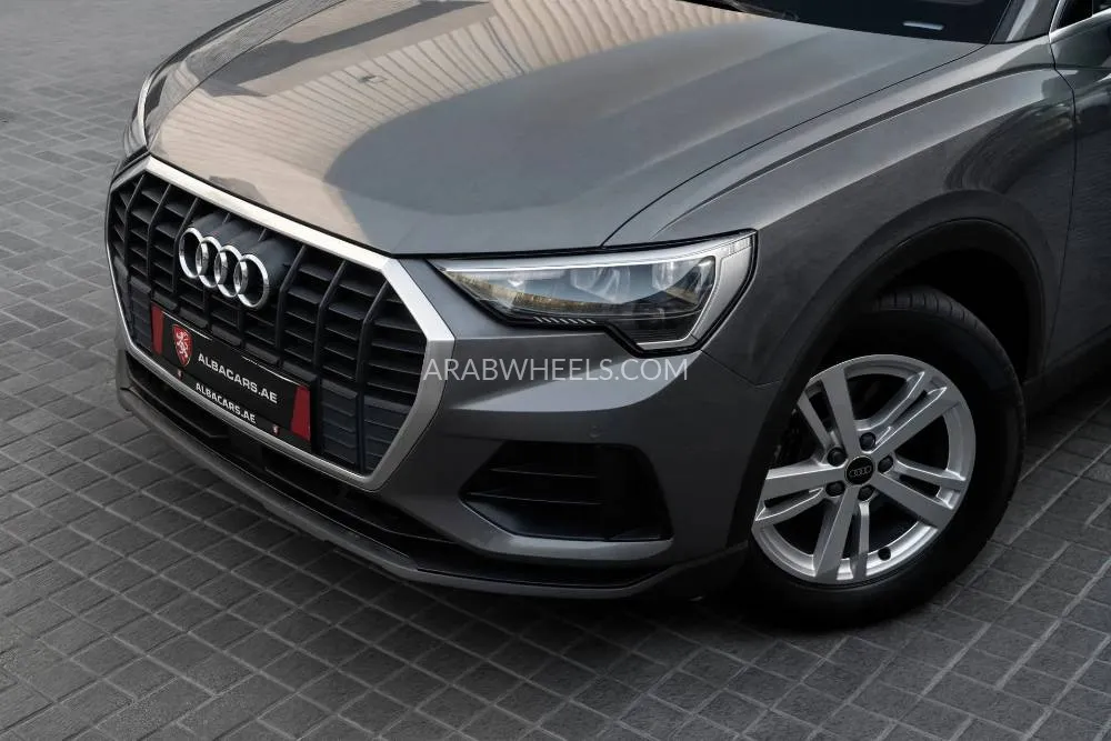 Audi Q3 2023 for Sale in Dubai Image-6