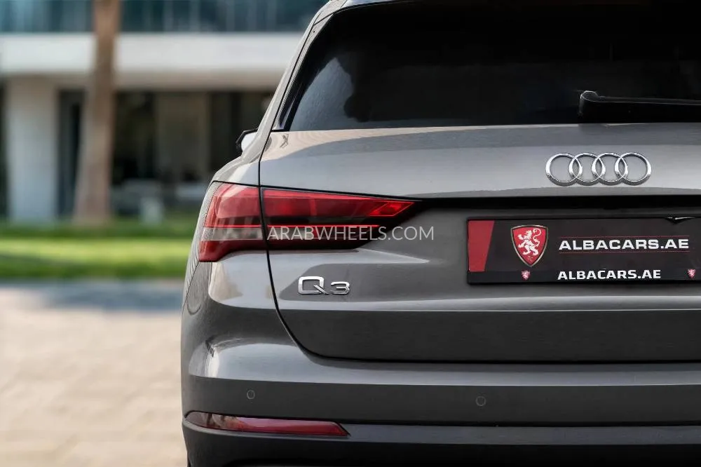 Audi Q3 2023 for Sale in Dubai Image-7