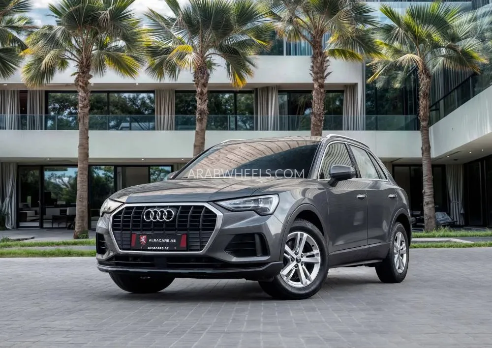 Audi Q3 2023 for Sale in Dubai Image-17
