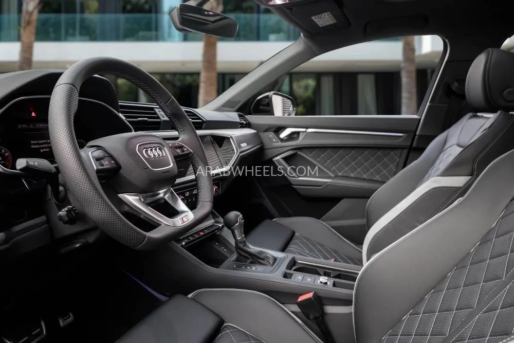 Audi Q3 2025 for Sale in Dubai Image-9