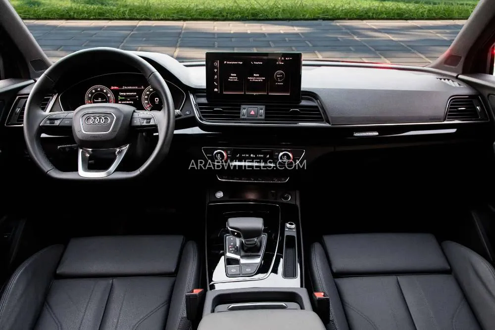 Audi Q5 2024 for Sale in Dubai Image-8