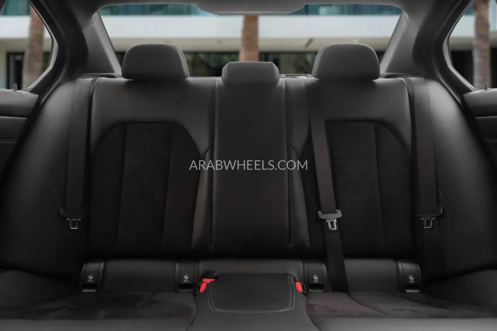 BMW 3 series 2020 for Sale in Dubai Image-12