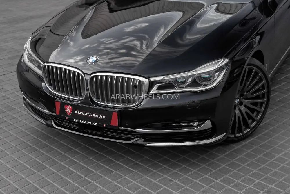 BMW 7 series 2018 for Sale in Dubai Image-7