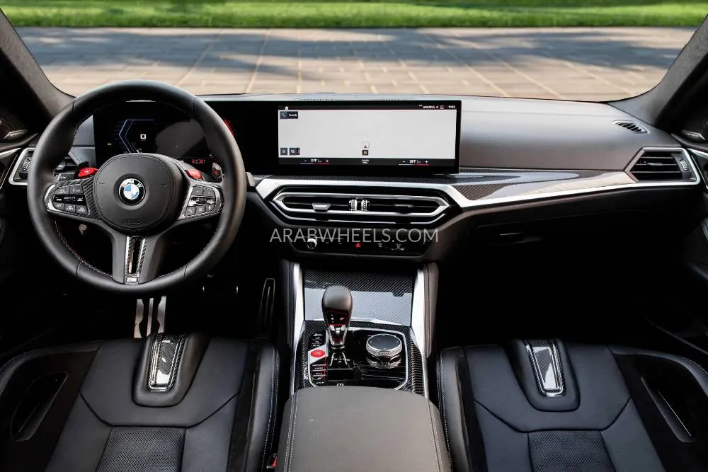BMW M4 2023 for Sale in Dubai Image-8