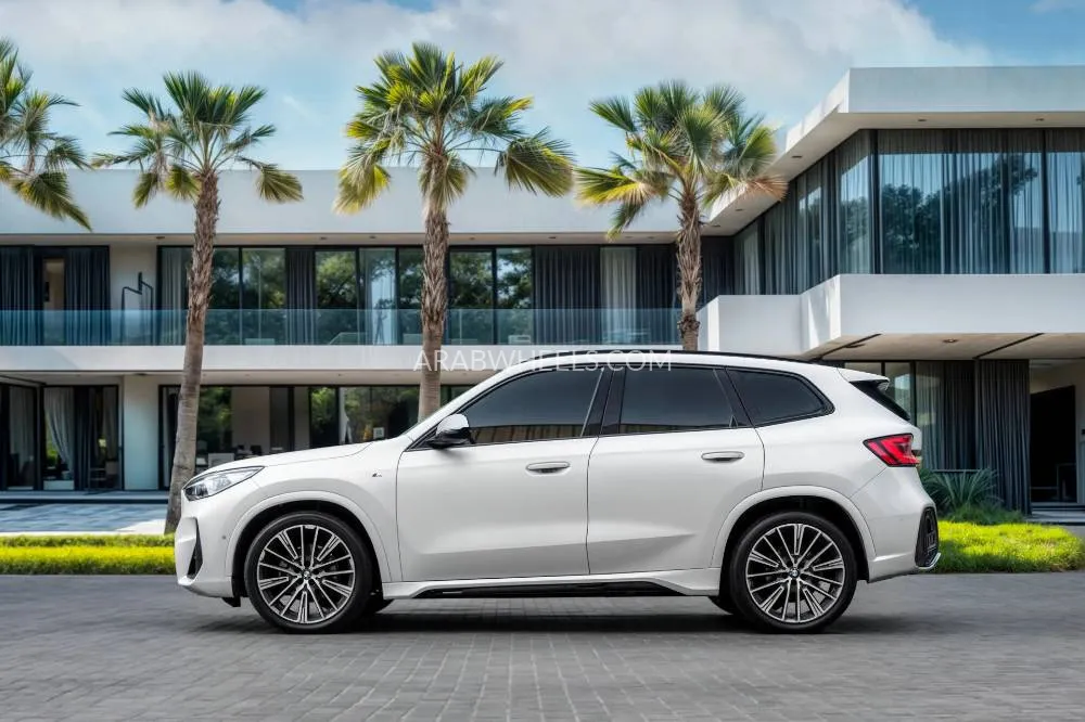 BMW X1 2024 for Sale in Dubai Image-16