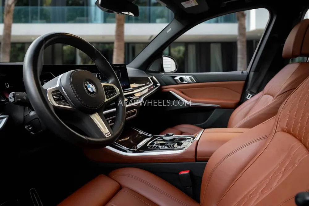 BMW X5 2024 for Sale in Dubai Image-9