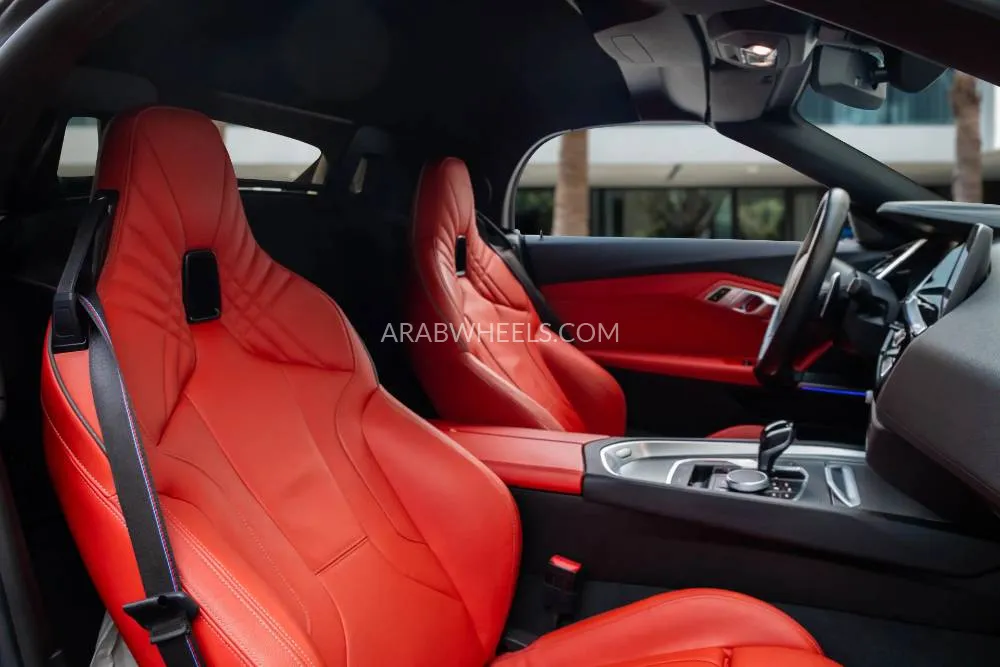 BMW Z4 2019 for Sale in Dubai Image-11