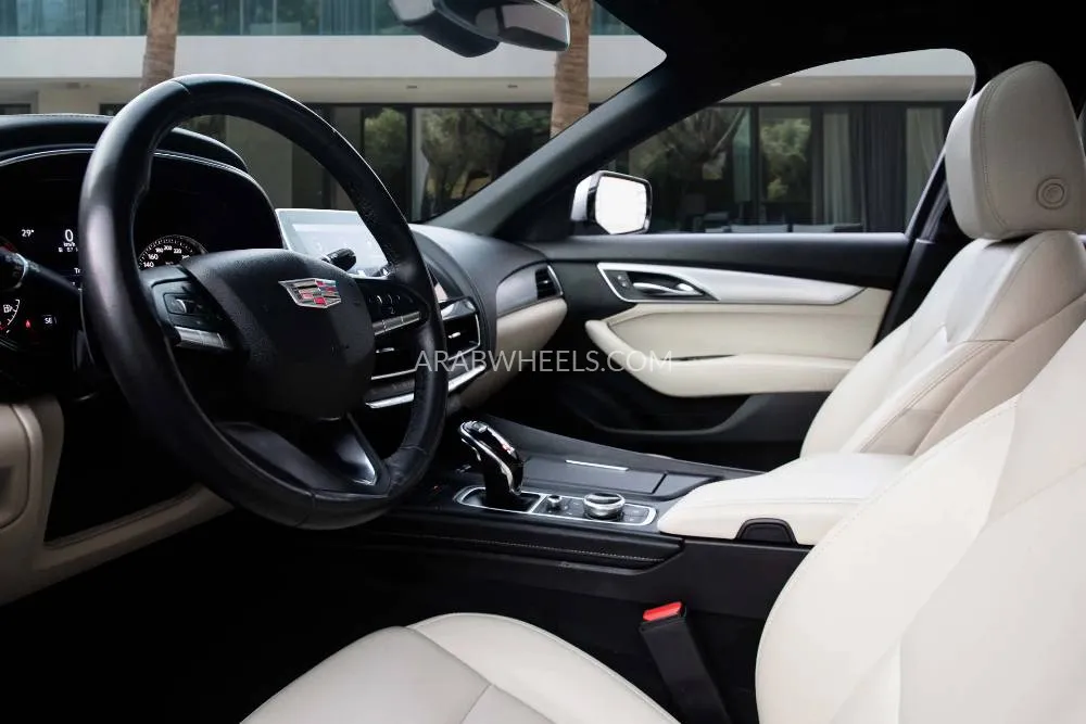 Cadillac CT5 2023 for Sale in Dubai Image-9