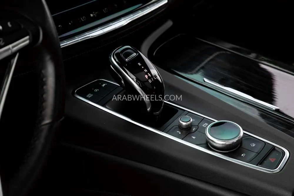 Cadillac Escalade 2022 for Sale in Dubai Image-10