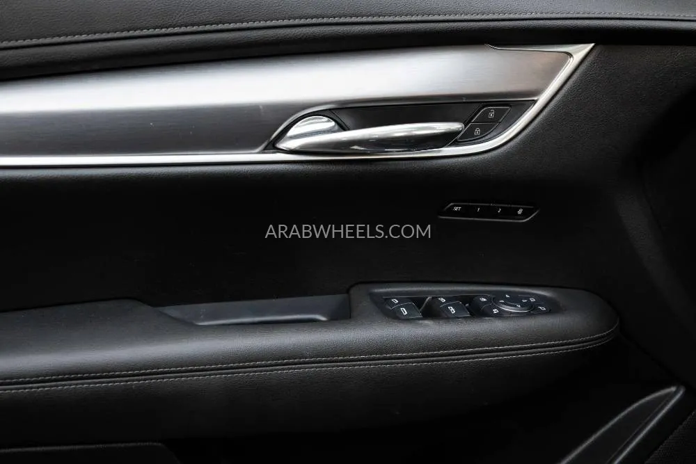 Cadillac XT6 2023 for Sale in Dubai Image-14