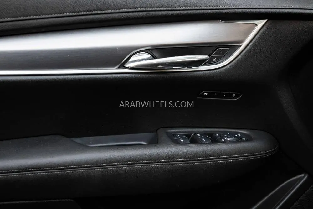 Cadillac XT6 2023 for Sale in Dubai Image-16