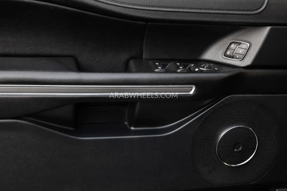 Ford Expedition 2020 for Sale in Dubai Image-13