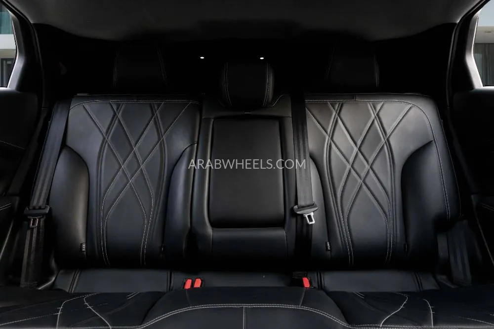 Ford Mustang Mach E 2022 for Sale in Dubai Image-12