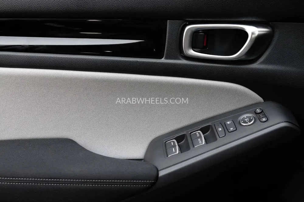 Honda Civic 2025 for Sale in Dubai Image-13