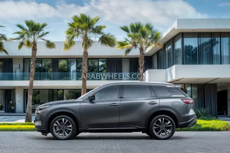 Infiniti QX60 2024 for Sale in Dubai Image-24