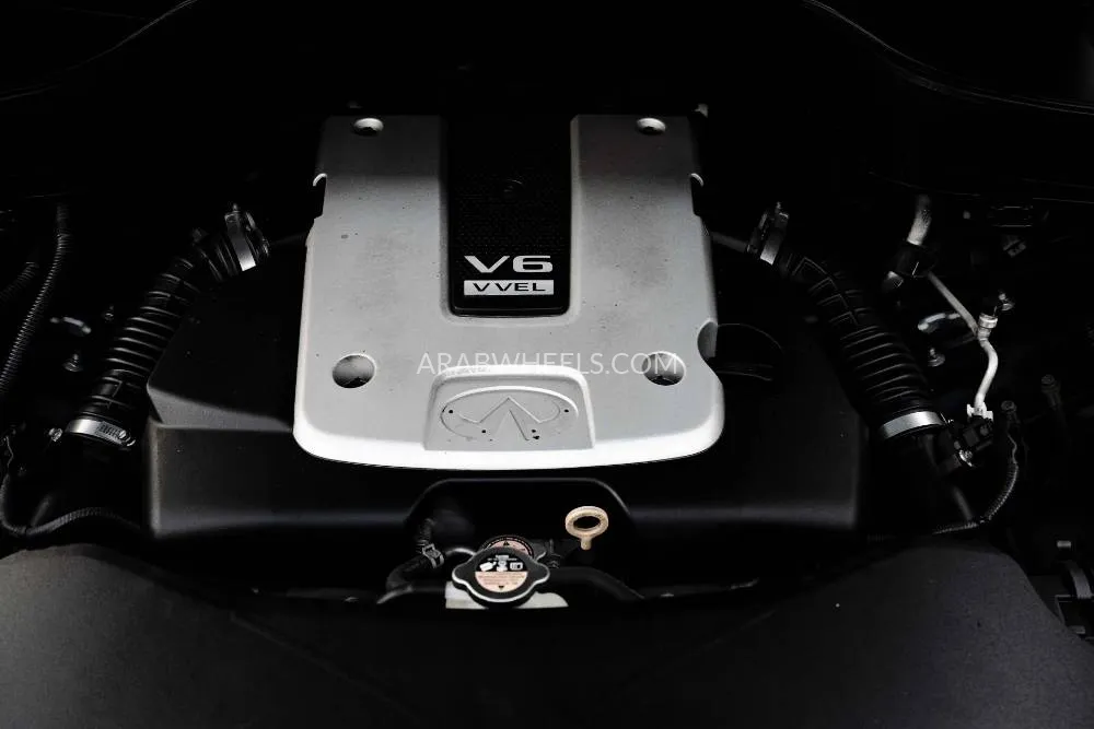 Infiniti QX70 2019 for Sale in Dubai Image-14