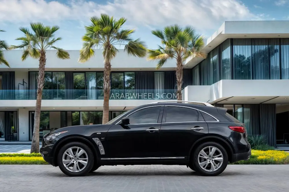 Infiniti QX70 2019 for Sale in Dubai Image-18