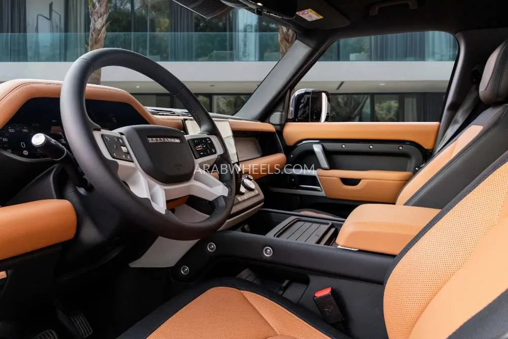 Land Rover Defender 2024 for Sale in Dubai Image-9