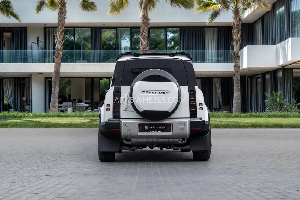 Land Rover Defender 2024 for Sale in Dubai Image-21