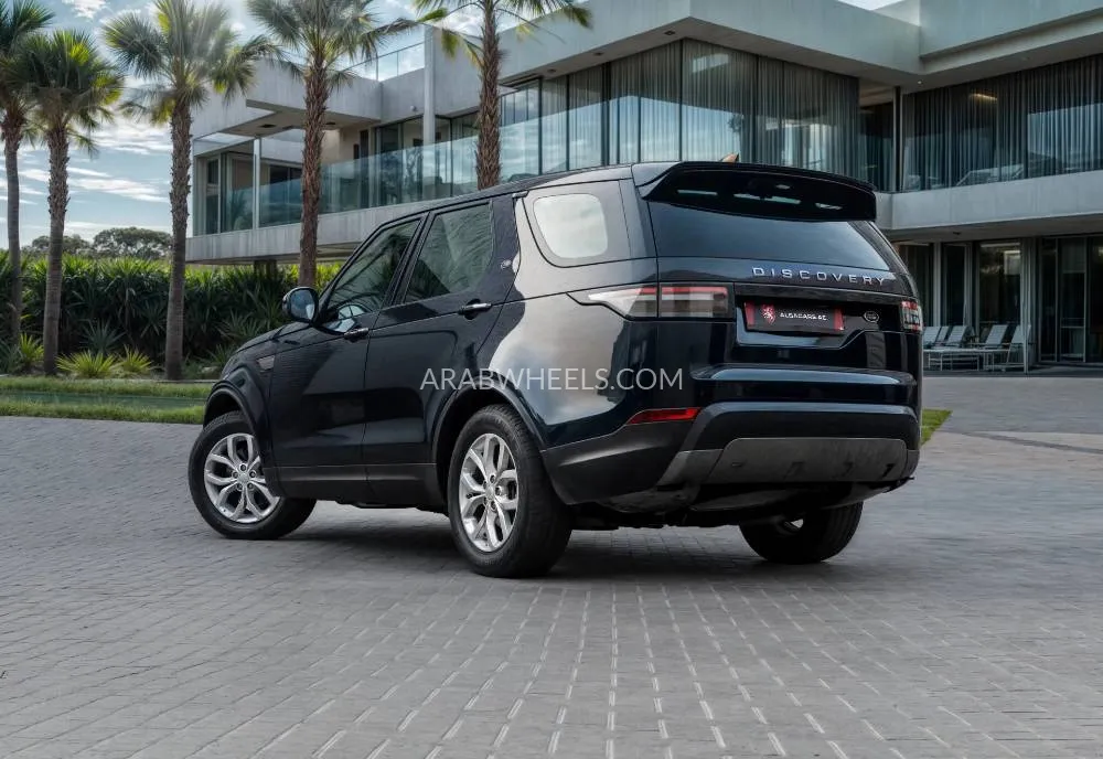 Land Rover Discovery 2019 for Sale in Dubai Image-3