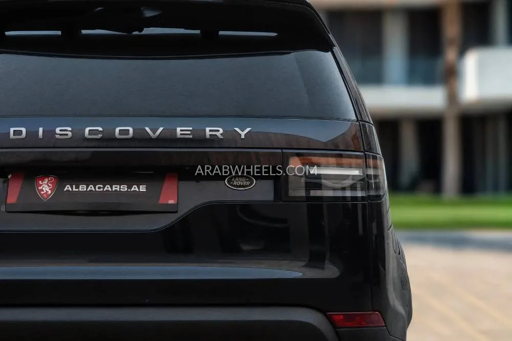 Land Rover Discovery 2019 for Sale in Dubai Image-6