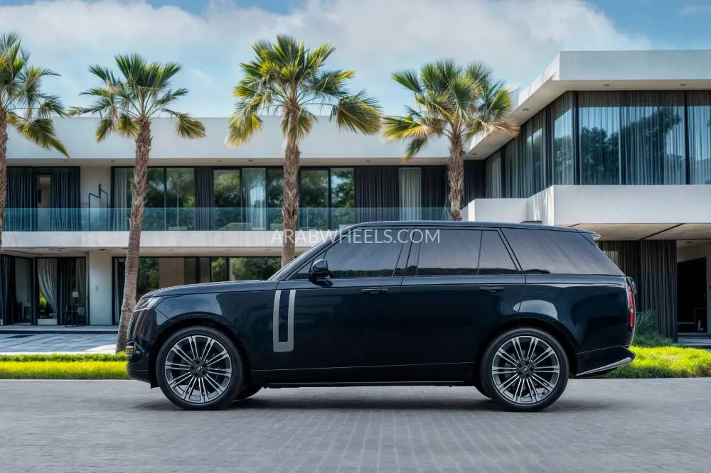Land Rover Range Rover 2022 for Sale in Dubai Image-18
