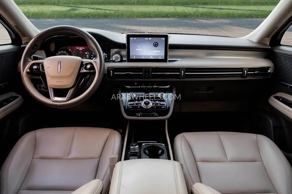 Lincoln Corsair 2021 for Sale in Dubai Image-7