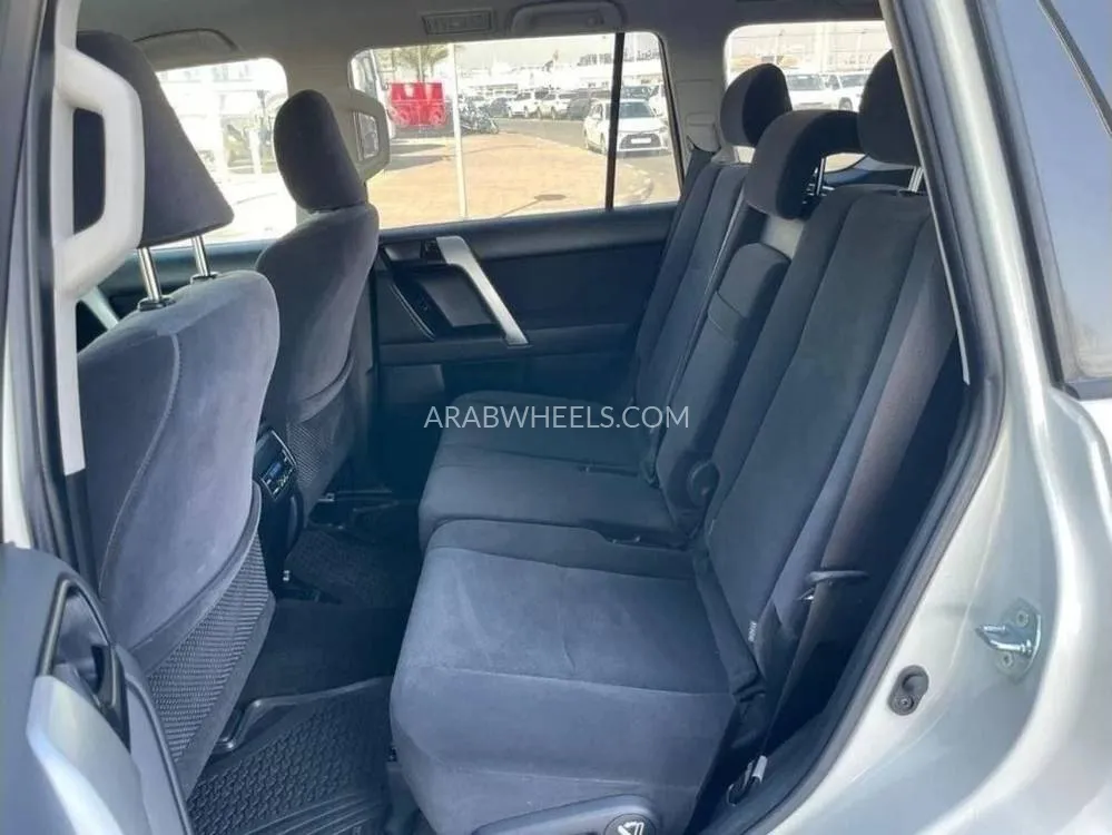 تويوتا لاند كروزر برادو 2021 for Sale in دبي Image-16