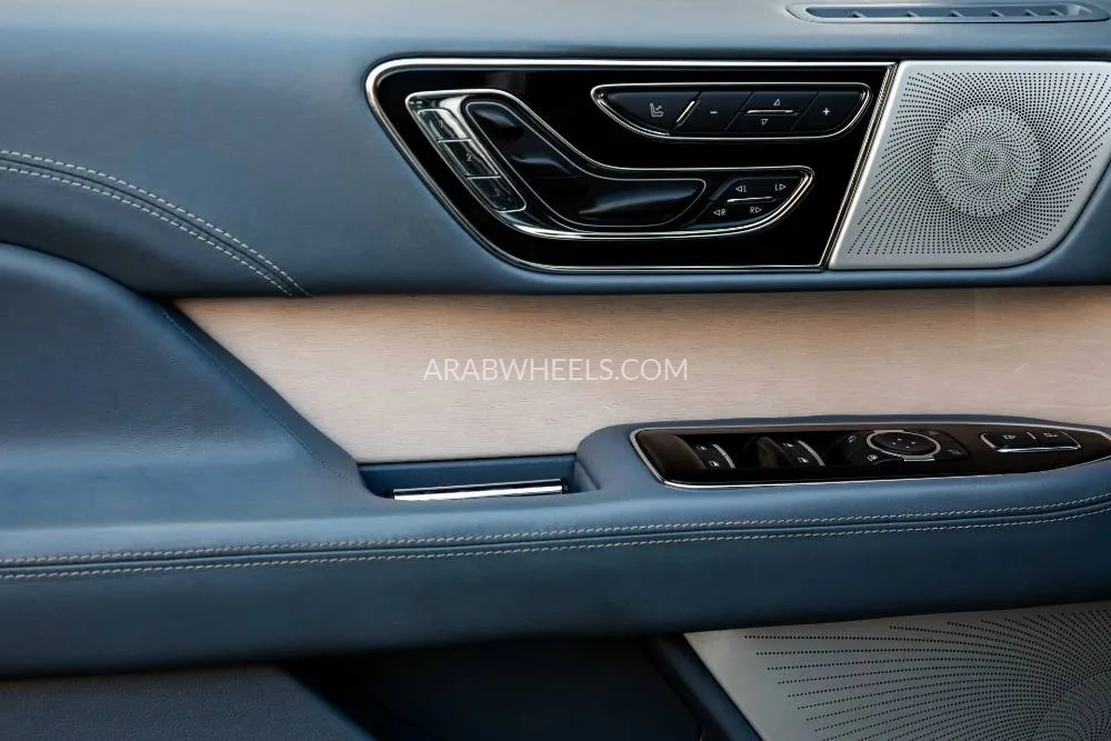 Lincoln Navigator 2021 for Sale in Dubai Image-16