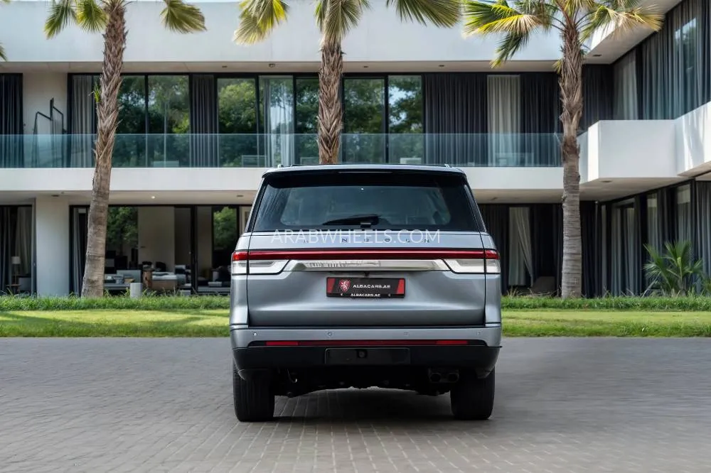 Lincoln Navigator 2023 for Sale in Dubai Image-5