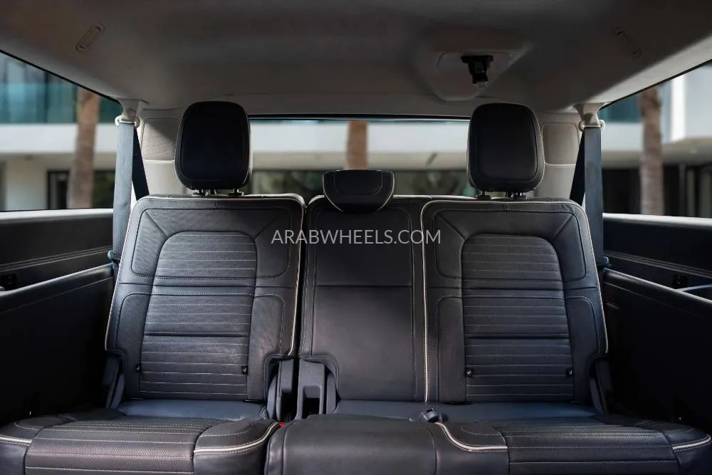 Lincoln Navigator 2023 for Sale in Dubai Image-14