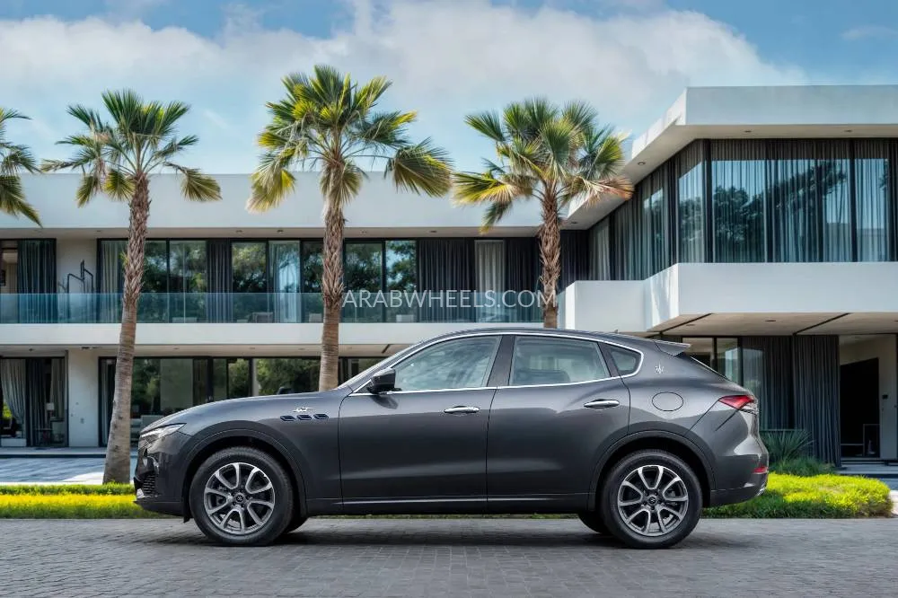 Maserati Levante 2023 for Sale in Dubai Image-18