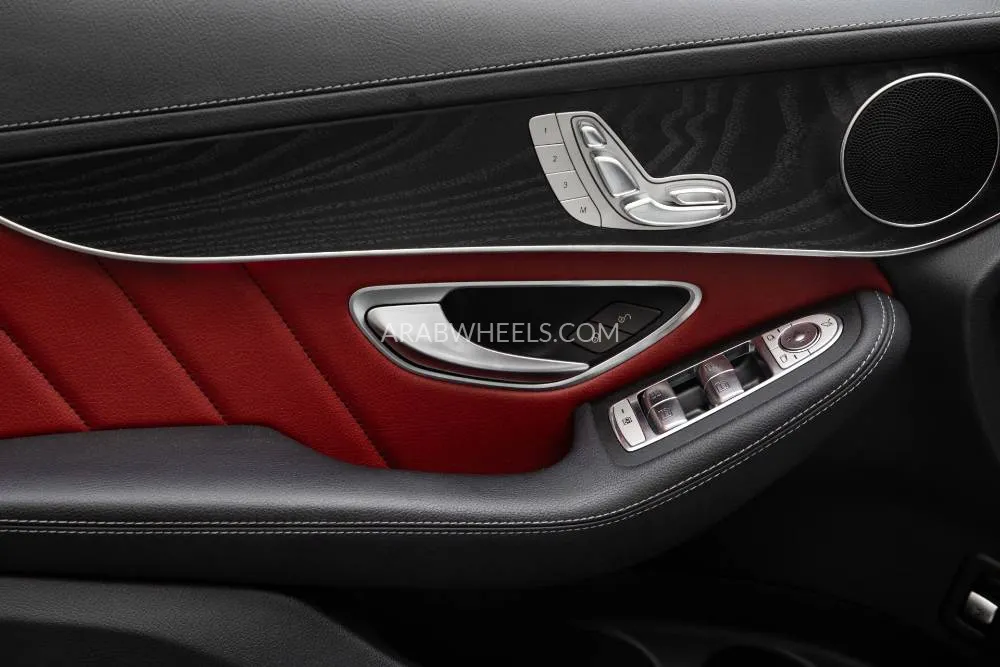 Mercedes Benz GLC Class 2021 for Sale in Dubai Image-16