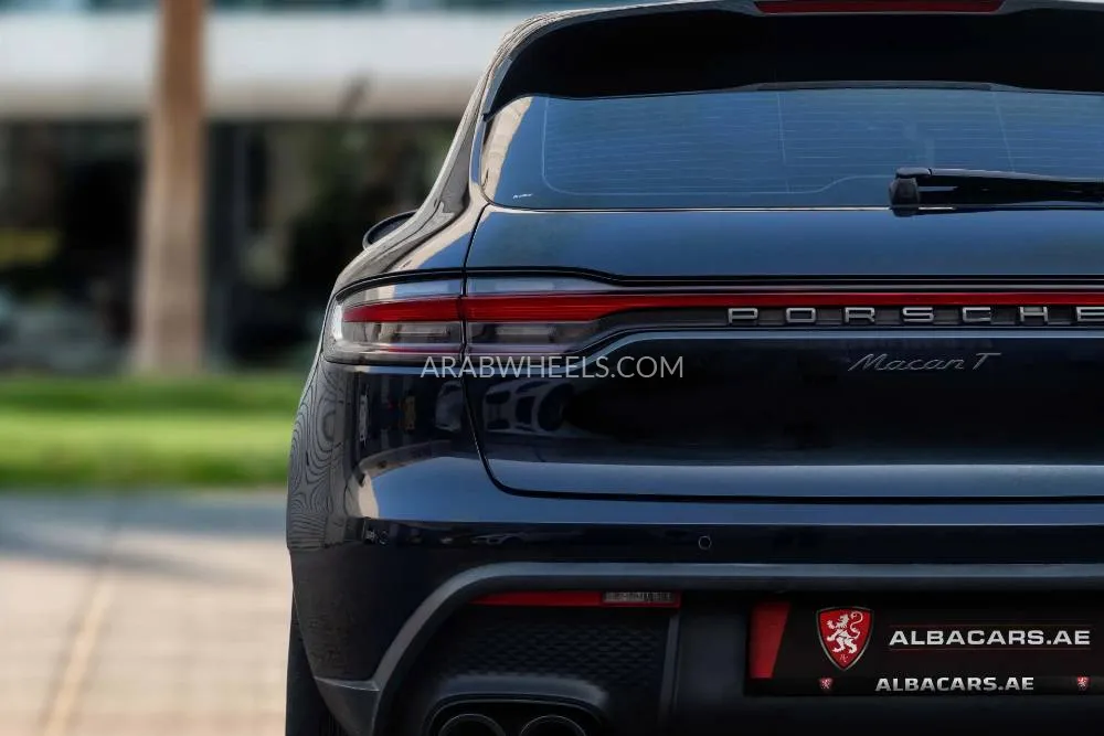 Porsche Macan 2022 for Sale in Dubai Image-6