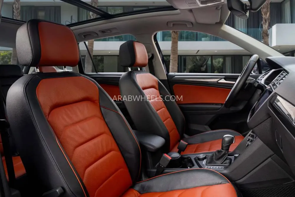 Volkswagen Tiguan 2020 for Sale in Dubai Image-11