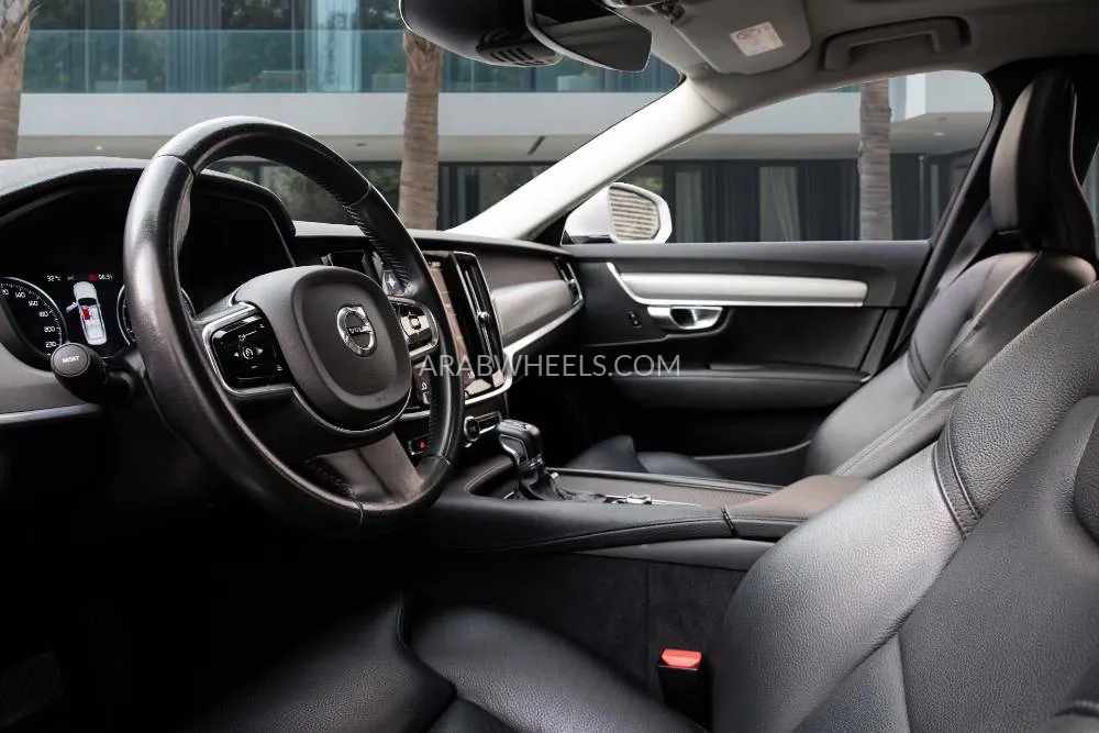 Volvo S90 2020 for Sale in Dubai Image-9