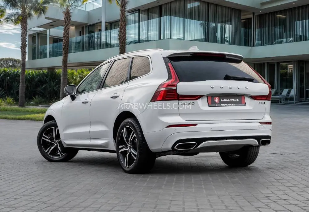 Volvo XC60 2019 for Sale in Dubai Image-3
