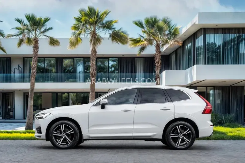 Volvo XC60 2019 for Sale in Dubai Image-23