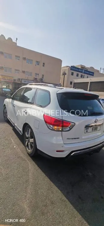 Nissan Pathfinder 2014 for Sale in Dubai Image-7