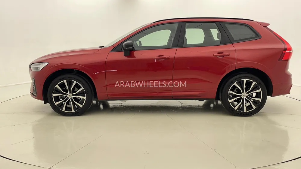 Volvo XC60 2023 for Sale in Dubai Image-6