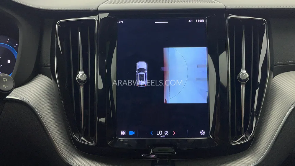 Volvo XC60 2023 for Sale in Dubai Image-18